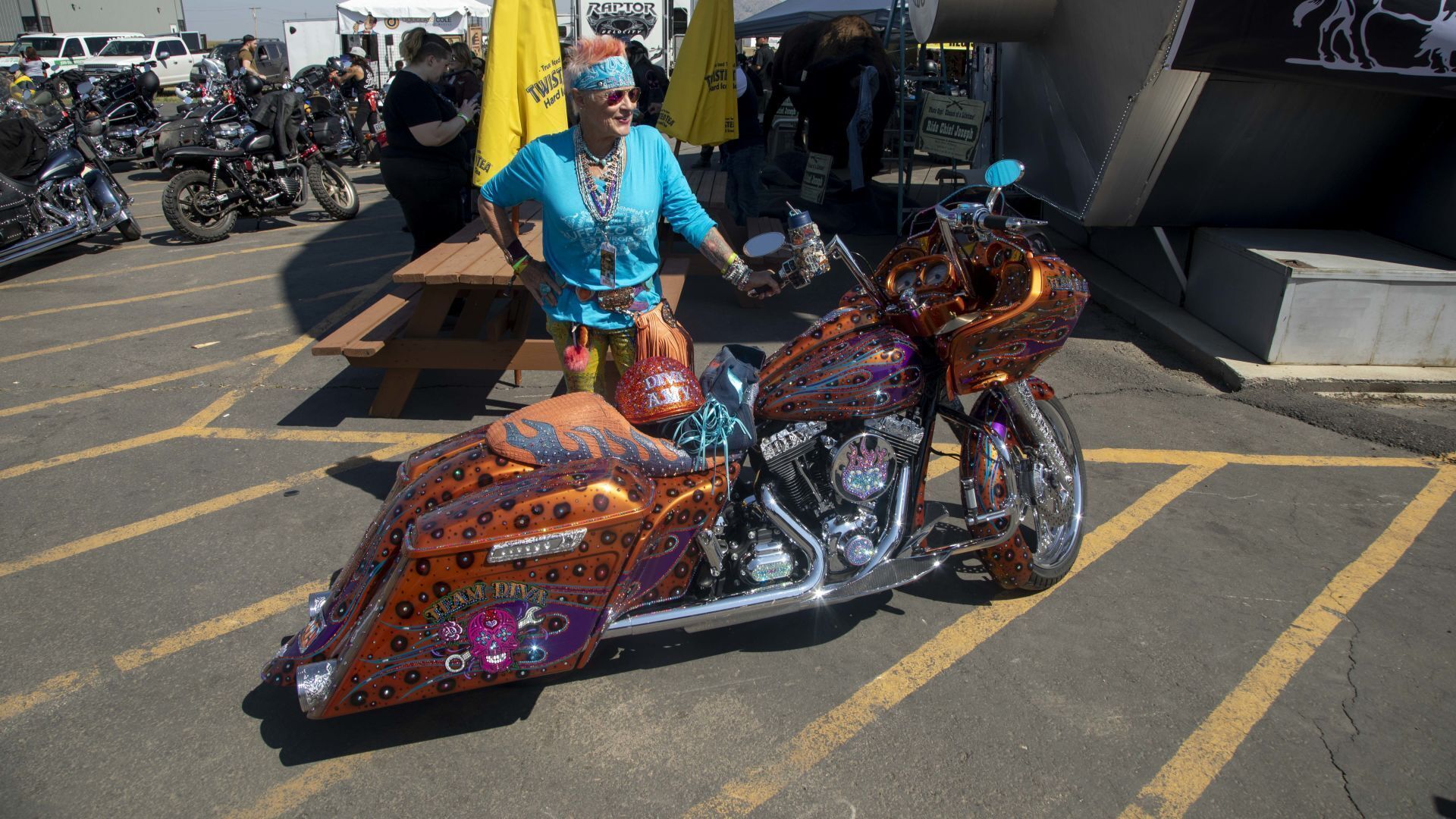 Diva Amy Skaling COOL BIKE